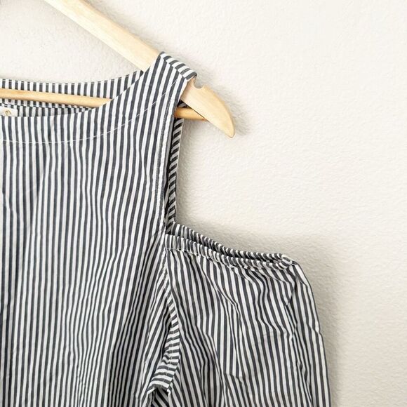 GAP | Coastal Cold Shoulder Top Blouse Blue White Banker Stripe Cotton | Size XL - Picture 3 of 6